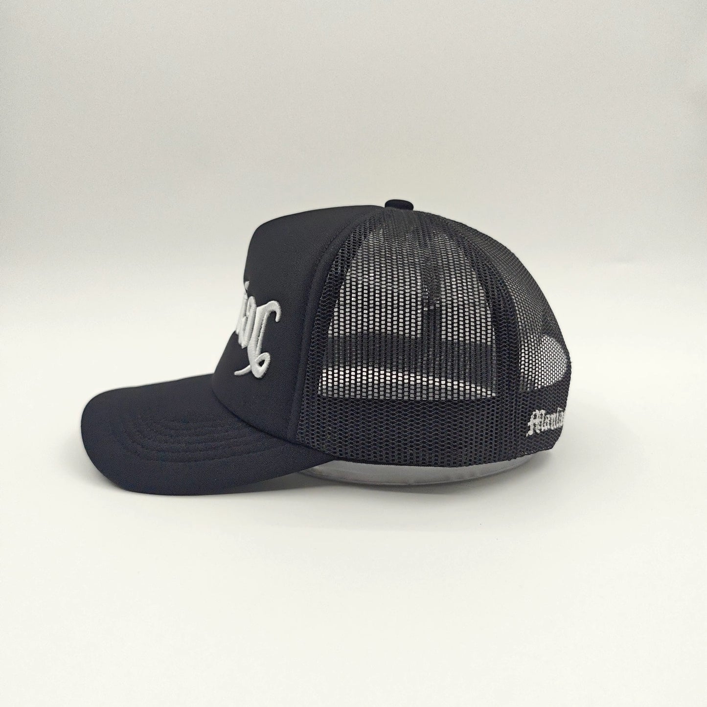 Trucker hat