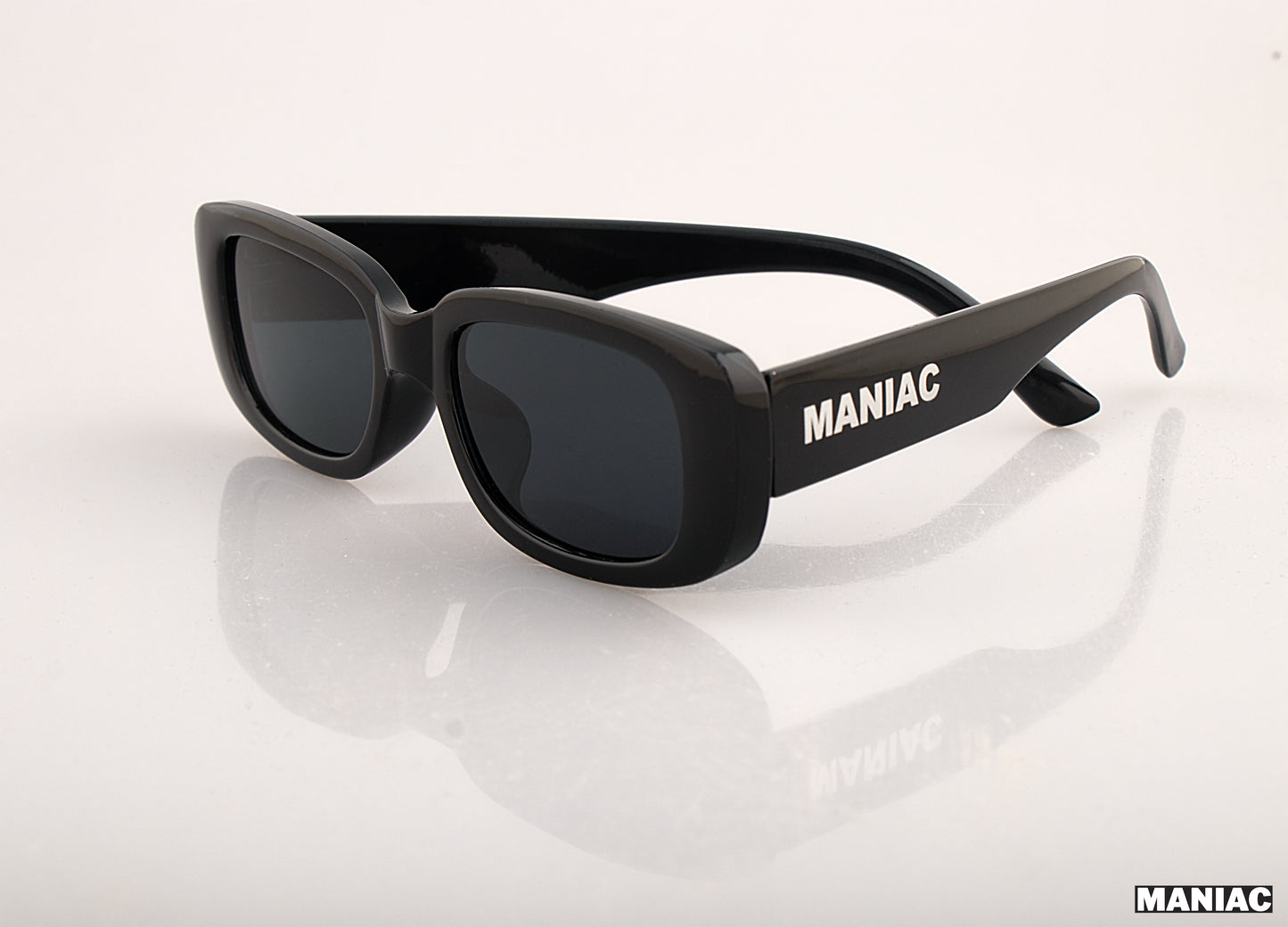 Maniac Sunglasses Black